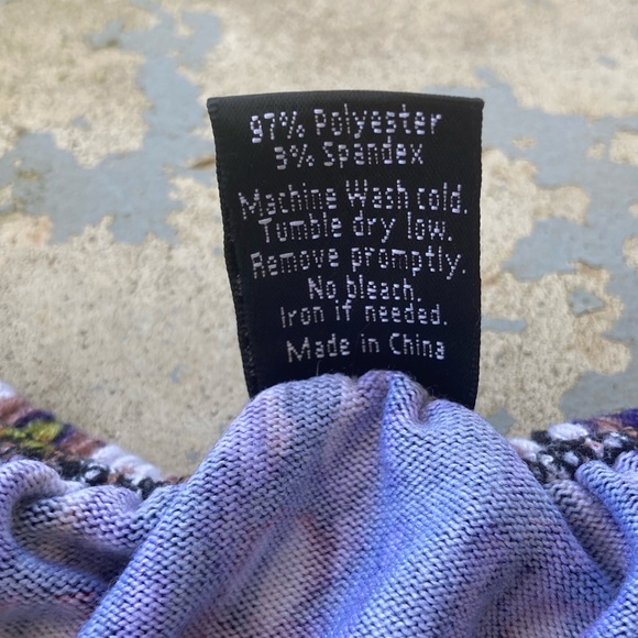 Women's Multicolor Bell Sleeve Tunic - Picture 3 of 6